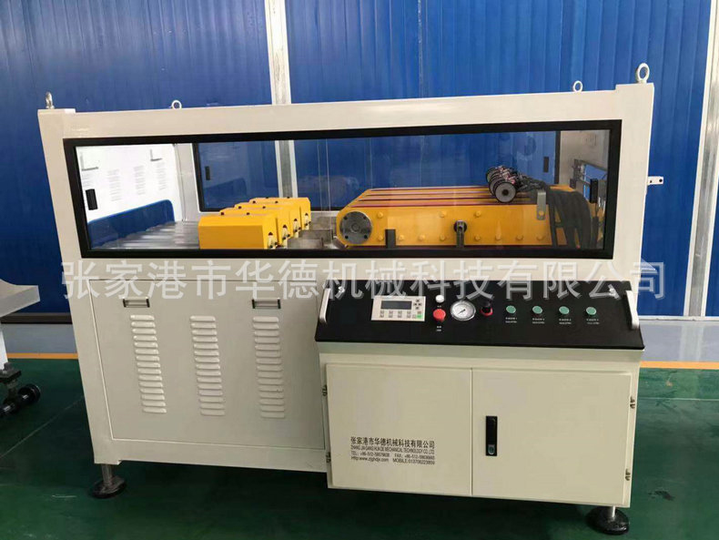 PVC一出四管材生产线