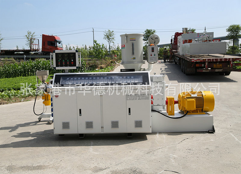 PPR管材挤出机生产线