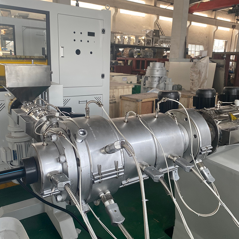 20-63HDPE管材挤出机设备 PE管材生产线 PE管材生产设备 塑料管材挤出机生产线机器出口