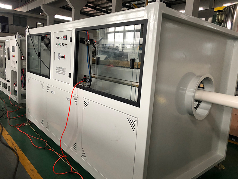 PVC110-315-400给水管挤出机生产线 PVC树脂粉末管材制管机设备