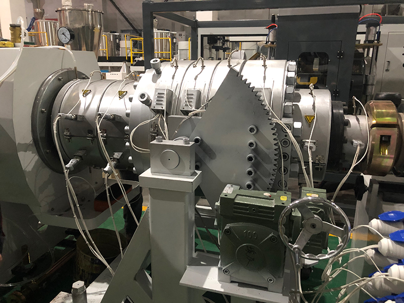 PVC110-400管材生产线 PVC给水排水塑料管材生产设备